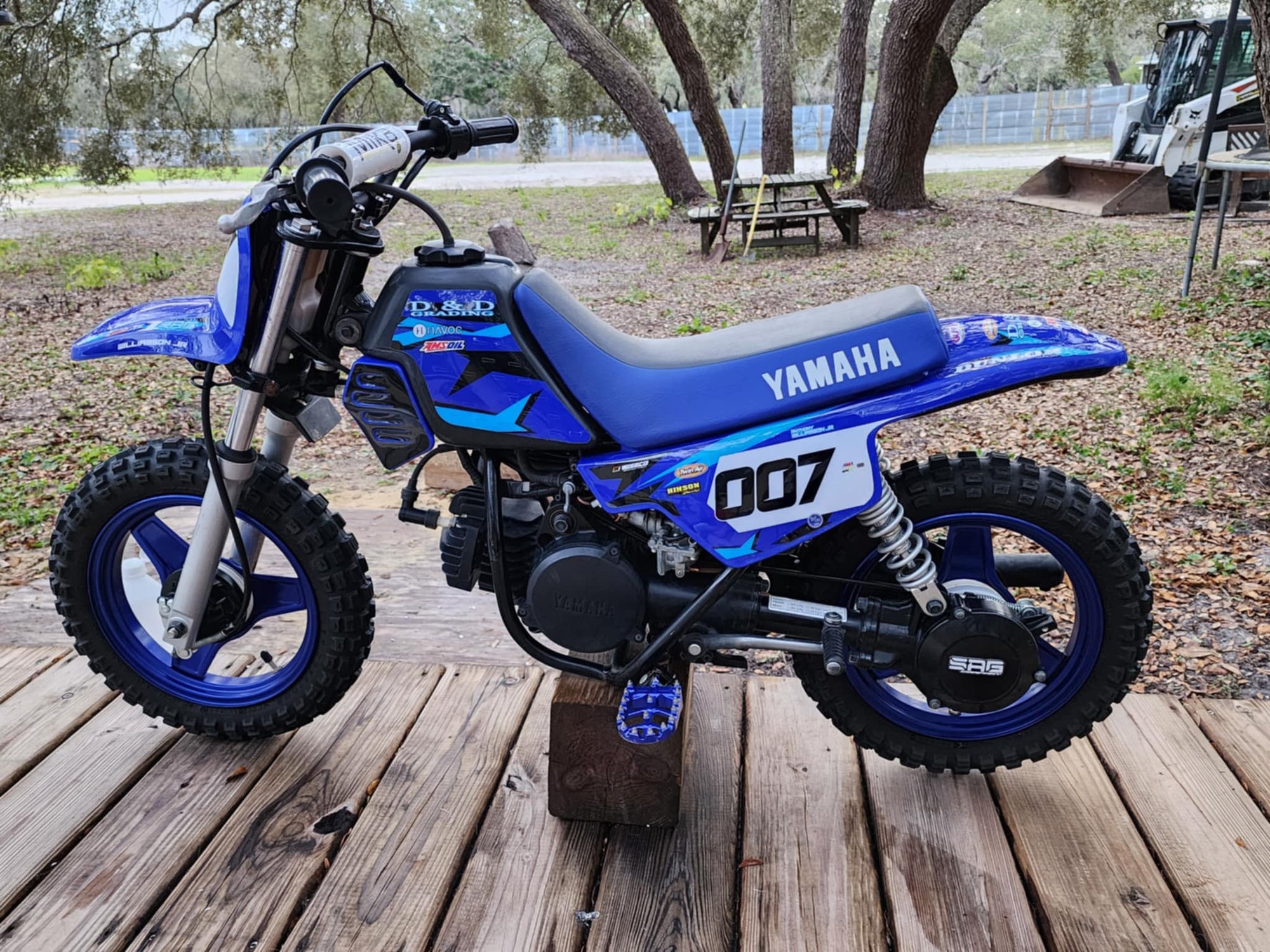 CUSTOM DIRT BIKE GRAPHIC KITS