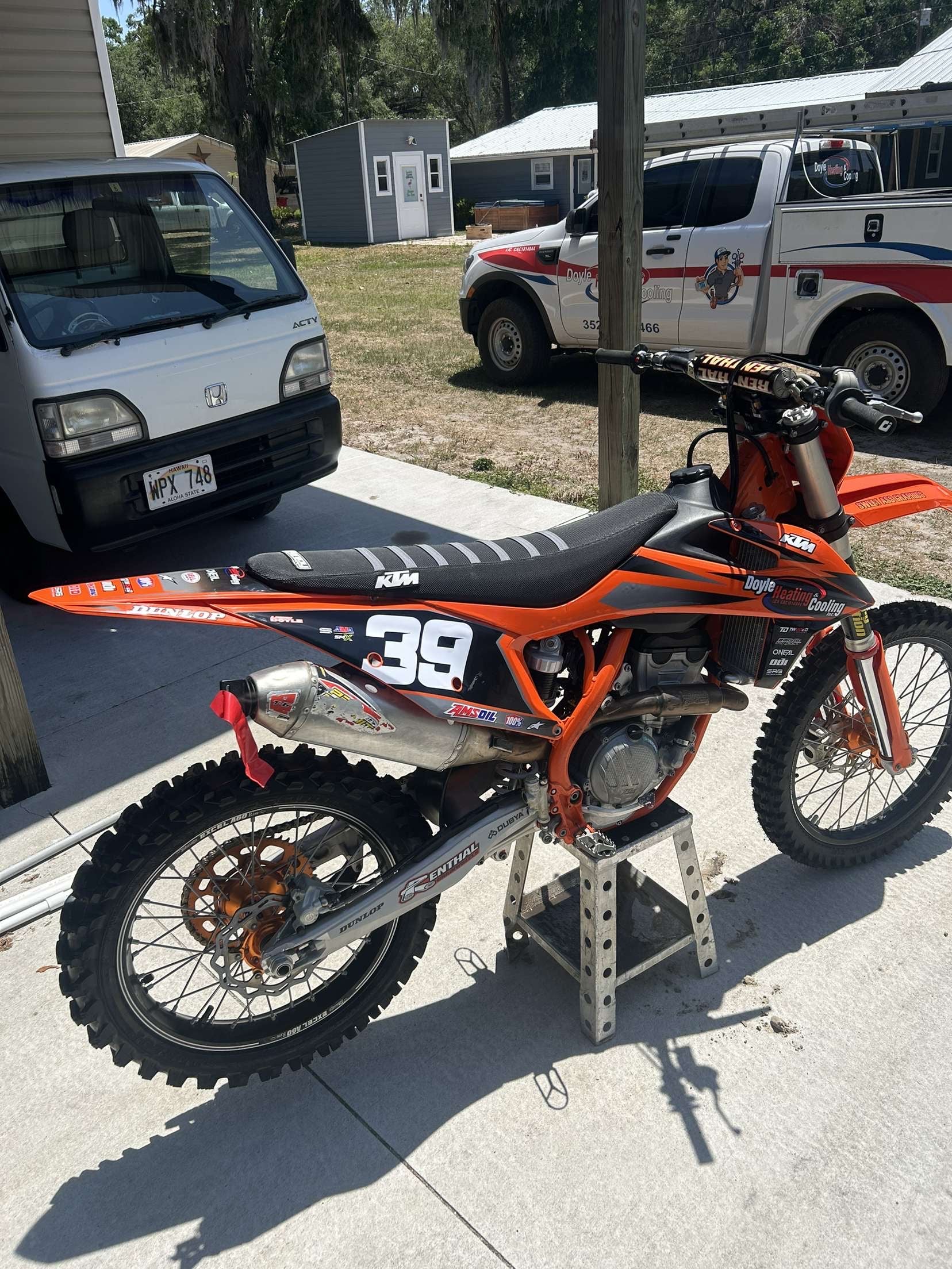 CUSTOM DIRT BIKE GRAPHIC KITS