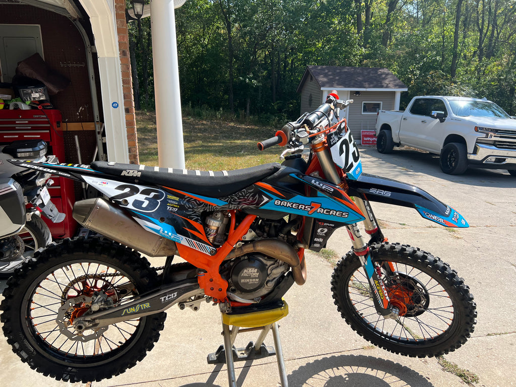 CUSTOM DIRT BIKE GRAPHIC KITS